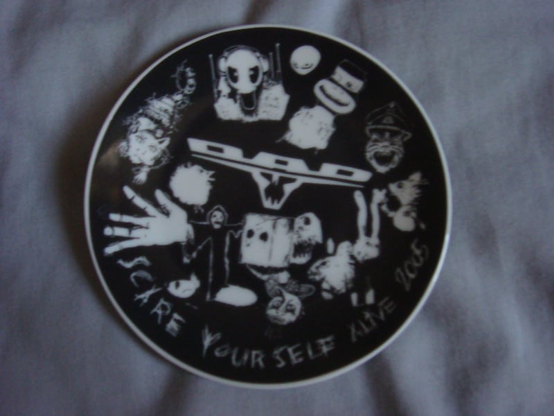 SCARE YOURSELF PLATE, FRONT
