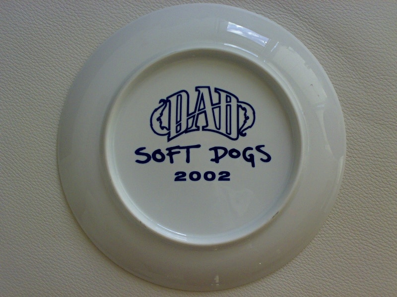 SOFT DOGS PLATE, BACK